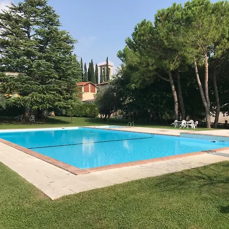 Oliveto Apartment *